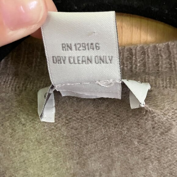 Oats Cashmere Womens 100% Cashmere Debra Hayburn Boxy Sweater Small Beige FA EXC - Picture 5 of 9